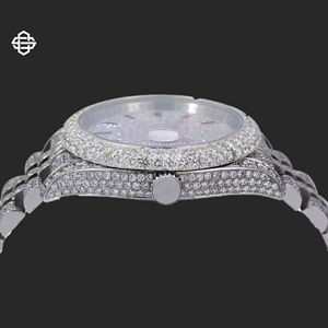 Montre de luxe pour homme personnalisée haut de gamme 20 mm avec diamants et moissanite, mouvement à quartz en verre ETA - Product Image 4