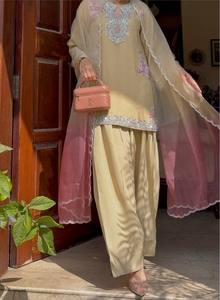 Ensemble Palazzo Brodé en Rayonne pour Femme Indienne et Pakistanaise, avec Dupatta en Maille Perlée – Idéal pour Mariages et Fêtes Printemps, Été, Automne, Hiver - Product Image 4
