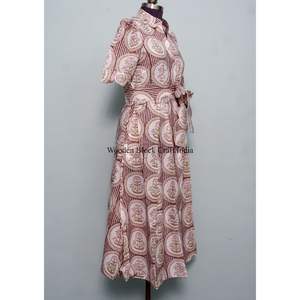 ชุดเดรสแม็กซี่ผ้าฝ้ายพิมพ์ลายดอกไม้ดิจิทัลแบบแฮนด์บล็อก สวยงามและสวมใส่สบาย เหมาะสำหรับผู้หญิง สวมใส่สบายๆ ในชีวิตประจำวันหรือไปงานปาร์ตี้ - Product Image 5