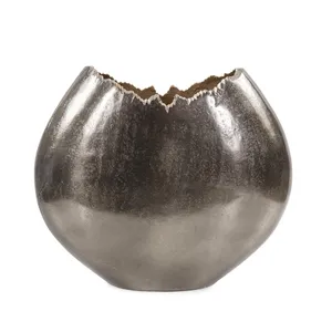 Premium Iron Coastal Design Eco-Friendly Tabletop Flower <b>Vase</b> Modern Luxury Stylish Decorative Arrangements - Product Image 1