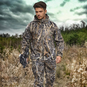 Wholesale Custom Design <b>Men</b> High Street Camouflage Hooded <b>Jacket</b> Breathable Windproof Zip-Up Outdoor Hunting Winter <b>Camo</b> <b>Jacket</b> - Product Image 3
