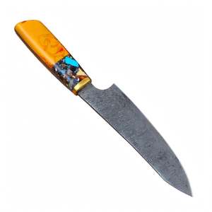 Couteau de cuisine artisanal en acier Damas, manche en mosaïque de résine jaune - Product Image 1
