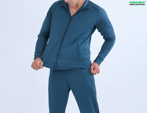 Conjunto de chándal de lujo de punto acanalado para hombre: Top elegante de manga larga y pantalón suave, cómodo y acogedor para el día a día. - Product Image 4