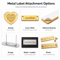 Étiquettes métalliques 3D personnalisées en gros avec logo en relief, étiquettes décoratives en laiton imprimées en sérigraphie pour vêtements, sacs et accessoires vestimentaires