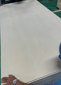 Contrachapado Estructural LVL de Álamo para Subsuelo, Grado A2 E0, Ecológico, Impermeable, para Uso Interior en Muebles y Construcción, Directo de Fábrica en Vietnam - Product Image 5