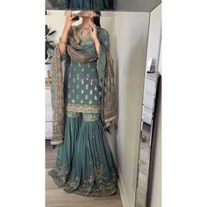 Top-Plazzo y Dupatta con Bordado Intenso para Fiestas Indias y Pakistaníes, Ropa Elegante para Fiestas - Product Image 5