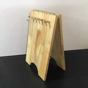 Présentoir en bois fait main pour bijoux : colliers, chaînes, pendentifs, bracelets, chaînes de cheville – Idéal pour les boutiques - Product Image 2