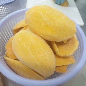 Cubos de Mango Liofilizados Premium 100% Frescos envasados al Vacío Proveedor Mayorista Vietnam - Product Image 3