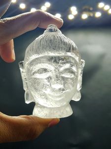Tête de Bouddha sculptée en quartz clair : un symbole de l'éveil et de la clarté cristalline - Product Image 4