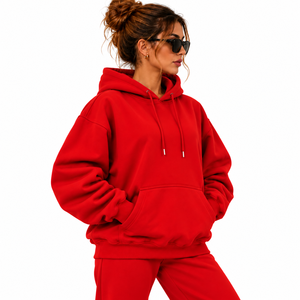 Sweat-shirt à capuche oversize en polaire rouge personnalisé pour femme avec imprimé lettres au dos, ensemble de survêtement décontracté streetwear automne - Product Image 3