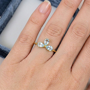 Anillo de Plata de Ley 925 Chapado en Oro Amarillo con Gema Natural Azul Corte Pera y Engaste de Garras para Mujer, Anillo Romántico de Aniversario - Product Image 5