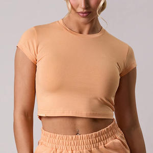 Camisetas cortas para mujer, algodón 200gsm, corte ajustado, impresión de logotipo personalizado, ropa de moda al por mayor - Product Image 1