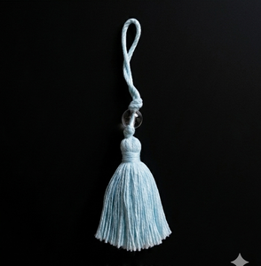 Frange décorative en rayonne bleu clair avec pompons pour accessoires de sac et de pochette - Product Image 2