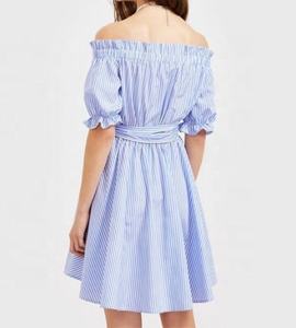 Mini robe à demi-manches à rayures bleu clair et à épaules dénudées - Product Image 2