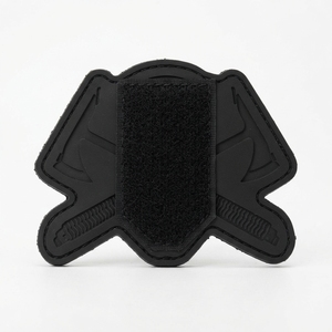 Patch Crâne 3D en Caoutchouc avec Haches Croisées, Forme Irrégulière, Étiquette PVC Gaufrée à Coudre pour Vêtements, Sacs, Chapeaux, Vestes et Accessoires - Product Image 3