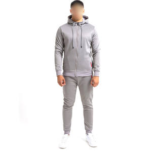 Conjunto Deportivo de Última Moda para Entrenamiento y Jogging, Sudadera y Pantalones Deportivos para Hombre, 100% Algodón, de Pakistán - Product Image 1