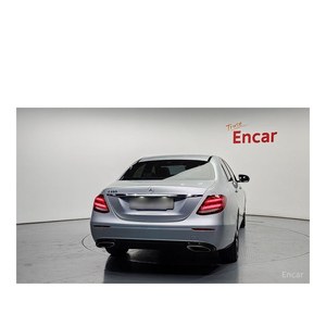Mercedes-Benz Classe E E250 Avantgarde 2019, 84 519 km, boîte automatique, sièges en cuir, conduite à gauche, caméra de recul - Product Image 4