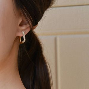 Pendientes de Aro Cuadrados de Oro Amarillo de 14K con Diamantes Cultivados en Laboratorio - Product Image 1