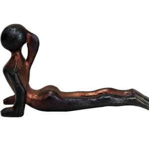 Estatua de Yoga de Aluminio con Acabado de Bronce Hecha a Mano, Escultura de Cobra en Pose Bhujangasana, Decoración Moderna Zen para el Hogar, Figura de Arte Minimalista - Product Image 1