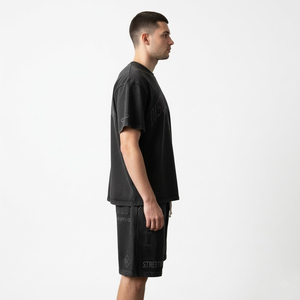 Camisetas de hombre de algodón 100% con estampado de diseñador de marca famosa, estilo hip-hop urbano, de lujo, con relieve personalizado, tallas grandes, conjunto corto, venta al por mayor - Product Image 5