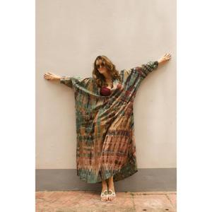 ชุดเดรสคาฟทันผู้หญิงสไตล์โบฮีเมียน ลายมัดย้อม แขนทรงปีกค้างคาว ทรงหลวม ใส่คลุมชายหาด ชุดเดรสยาวทรงหลวมสำหรับใส่เที่ยวพักผ่อนฤดูร้อน - Product Image 1