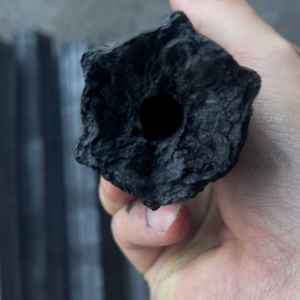 Charbon de bois hexagonal type A pour chicha, haute chaleur 7800 Kcal, boîte de 12 kg - Product Image 4