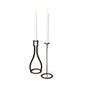 Charmant porte-bougie en fer forgé fait main, centre de table décoratif en métal noir pour anniversaires et événements - Product Image 4