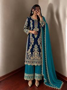 Ensemble Kurta et Palazzo bleu marine brodé avec dupatta, tenue de fête indienne et pakistanaise - Product Image 4