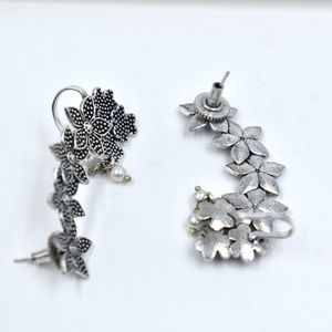 Trending Flower Pattern <b>Cuff</b> <b>Earrings</b> Vintage Silver Look Alike Women's Alloy Jewelry for Women and Girls - Product Image 4