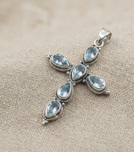 Colgante de Cruz con Topacio Azul en Plata de Ley 925, Chapado en Oro Rosa y Oro Amarillo, Joyería Religiosa Vintage Hecha a Mano, Unisex - Product Image 4