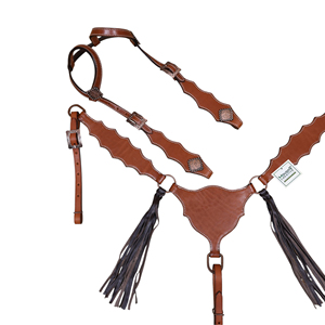 Ensemble de têtière en cuir tanné avec finition huile de châtaigne et franges noires - Product Image 2