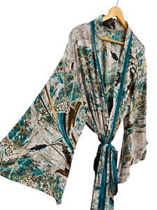 Robe kimono de luxe en soie patchwork, cache-maillot de bain, tenue de nuit, longue robe, kimono indien vintage fait main en soie de sari recyclée - Product Image 5