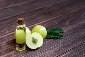 Aceite Orgánico de Amla India para el Crecimiento del Cabello, Hidratante para el Cuero Cabelludo, Tratamiento para un Cabello Fuerte, Saludable y Grueso - Product Image 3