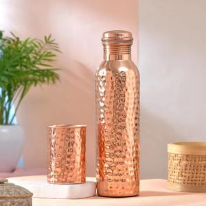 Bouteille d'eau en cuivre artisanale pour une hydratation quotidienne, bien-être ayurvédique, écologique, réutilisable, bouteille en cuivre pour les voyages - Product Image 2