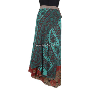 Jupe longue en soie indienne bohème élégante à deux couches pour femmes, idéale pour les soirées, la plage ou comme paréo - Product Image 1