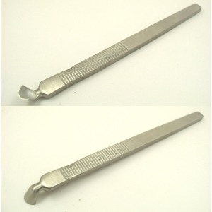 1 Poussoir à cuticules professionnel en acier inoxydable, forme cuillère, poignée striée facile à saisir, outils de manucure et pédicure - Product Image 2