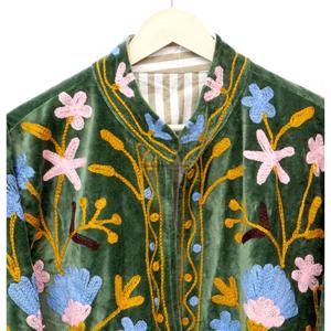 Cardigan en velours vert brodé de fleurs, ouvert sur le devant, réversible, col mandarin, style bohème, manteau trois quarts, écologique - Product Image 4