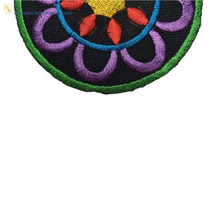 Écussons en tissu personnalisés, broderie de précision, qualité supérieure, accessoires décoratifs pour uniformes et vêtements, en vente - Product Image 6
