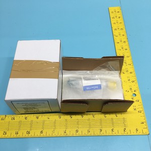 TRANSMISOR DE PRESIÓN MILLIPORE FPT 204, FPT204 - Equipo y Piezas de Semiconductores de Confianza de Marca Global - Product Image 1