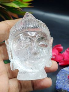 Tête de Bouddha sculptée en quartz clair : un symbole de l'éveil et de la clarté cristalline - Product Image 2