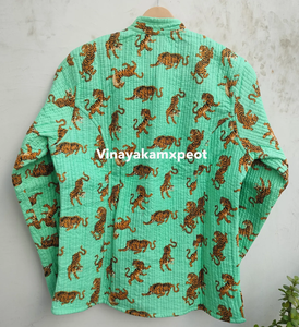 Veste en coton Kantha réversible matelassée à imprimé léopard, douce, respirante, cousue à la main, traditionnelle, pour femmes, écologique - Product Image 4