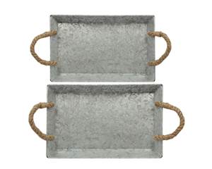 Elegante Bandeja Cuadrada de Metal Galvanizado Hecha a Mano con Asas Resistentes, Acabado Pulido, Apta para Lavavajillas y Microondas, Calidad Deluxe - Product Image 3