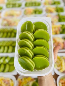 Pastel de Pandan Vietnamita Congelado al por Mayor – Postre Dulce Tradicional Vietnamita (banh da lon) - Product Image 1