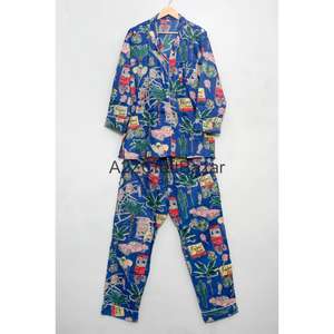 Vestido de Noche Hecho a Mano con un Diseño Hermoso, 100% Algodón, Tela Suave con Estampado Floral, Cintura Elástica y Mangas Largas - Product Image 4