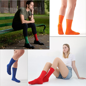 Chaussettes de sport en coton tricotées douces à bout renforcé pour adulte, couleur rouge, antidérapantes, pour la course à pied et le quotidien - Product Image 5