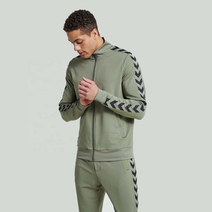 Chándal Deportivo Gris Otoñal Elegante para Hombre, Diseño OEM, Logotipo Personalizado, Diseño 2 en 1, Chándal Ecológico de Poliéster/Algodón - Product Image 3