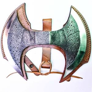 Hacha de Caza y Camping Tradicional Hecha a Mano, de Grado Industrial, con Doble Hoja de Acero, Mango de Madera, 58HRC, Ergonómica - Product Image 1