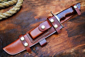 Couteau Bowie à lame fixe en acier Damas OEM personnalisé, manche en bois, artisanal, pour activités de plein air, bushcraft, vente en gros, survie, par A&M Enterprise - Product Image 5
