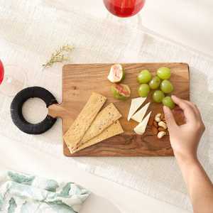 Trending Wooden Chopping Board Classic Design High Quality Cutting Board Cheese Serving Tray Handmade Durable <b>Kitchen</b> Use - Product Image 2