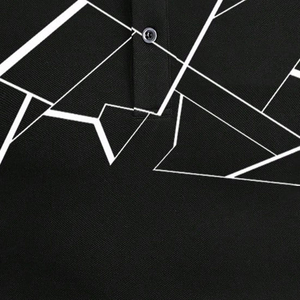 Polo Geométrico Personalizado para Hombre OEM |   Camiseta Deportiva Sublimada Angular en Blanco y Negro, Ropa Personalizada de Fábrica en Sialkot - Product Image 6